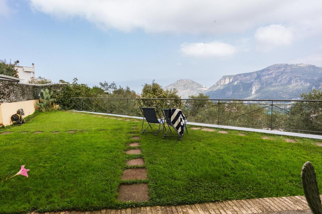 Villa Fanella, Independent House Between Sorrento & Amalfi Piano di Sorrento Eksteriør billede